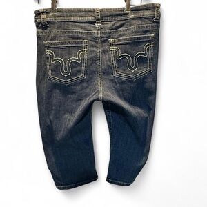 Lee capri slender secret lower waist size 14